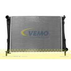 V25-60-0018 VEMO/VAICO Радиатор, охлаждение двигателя