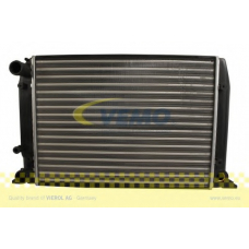 V15-60-5024 VEMO/VAICO Радиатор, охлаждение двигателя