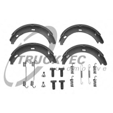 02.35.006 TRUCKTEC AUTOMOTIVE Комплект тормозных колодок, стояночная тормозная с
